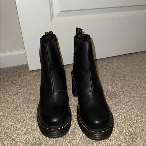 Dr Martens Leather Boots - Picture 1 of 5
